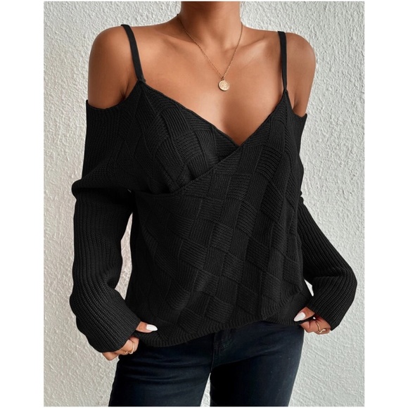 Cozy Knit Oversized Cold Shoulder Sweater Top - Picture 2 of 4